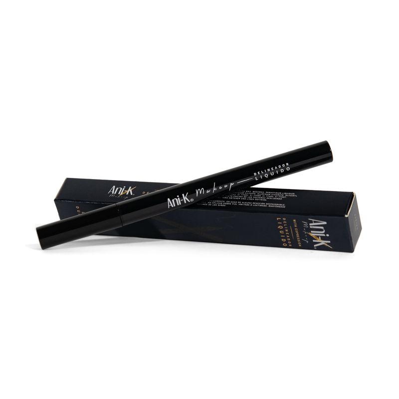 X11844-delineador-negro-expression-2