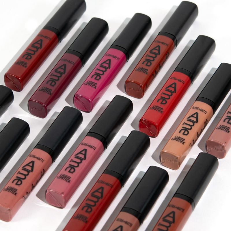 T933001-labial-liquido-ultra-mate-1-scarlet-2